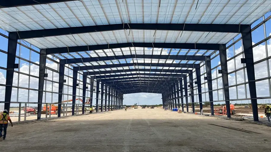 Estructura metálica para nave en Girona, capital del Gironès · Metali